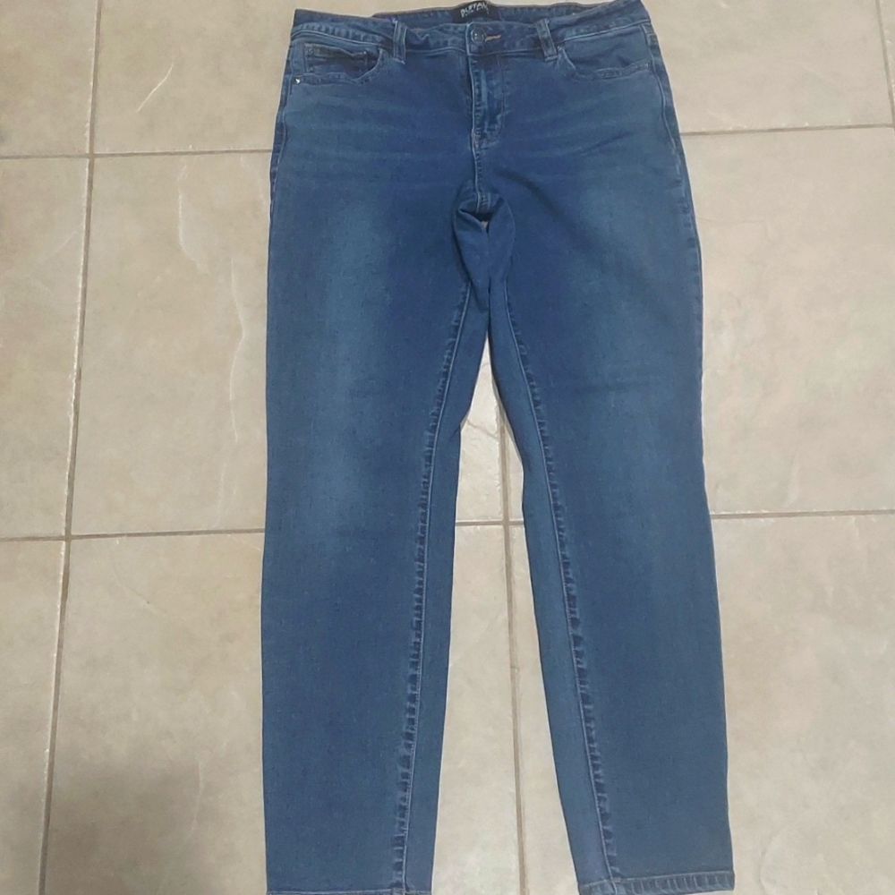 💥CLOSET CLEAR-OUT💥 3 Pairs of Skinny Jeans - Picture 12 of 16
